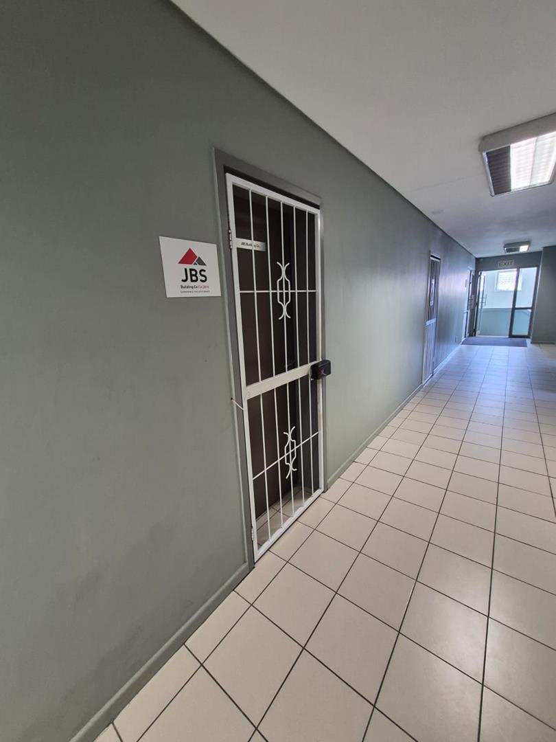 To Let Commercial Property for Rent in Bergvliet Western Cape